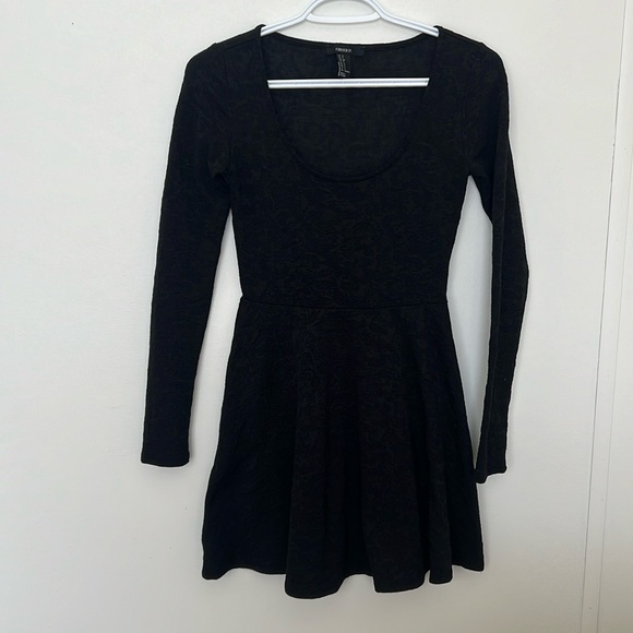 Forever 21 Black Floral Print Dress Longsleeve Small - Picture 1 of 4